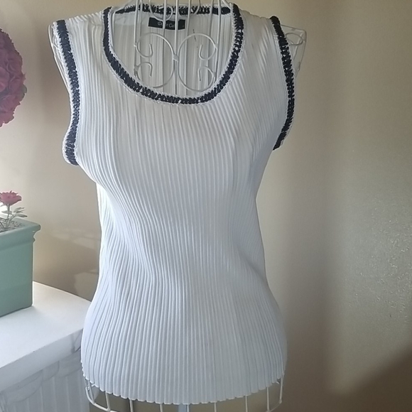 Gorgeous Dolce Cabo sweater duo - Picture 6 of 10